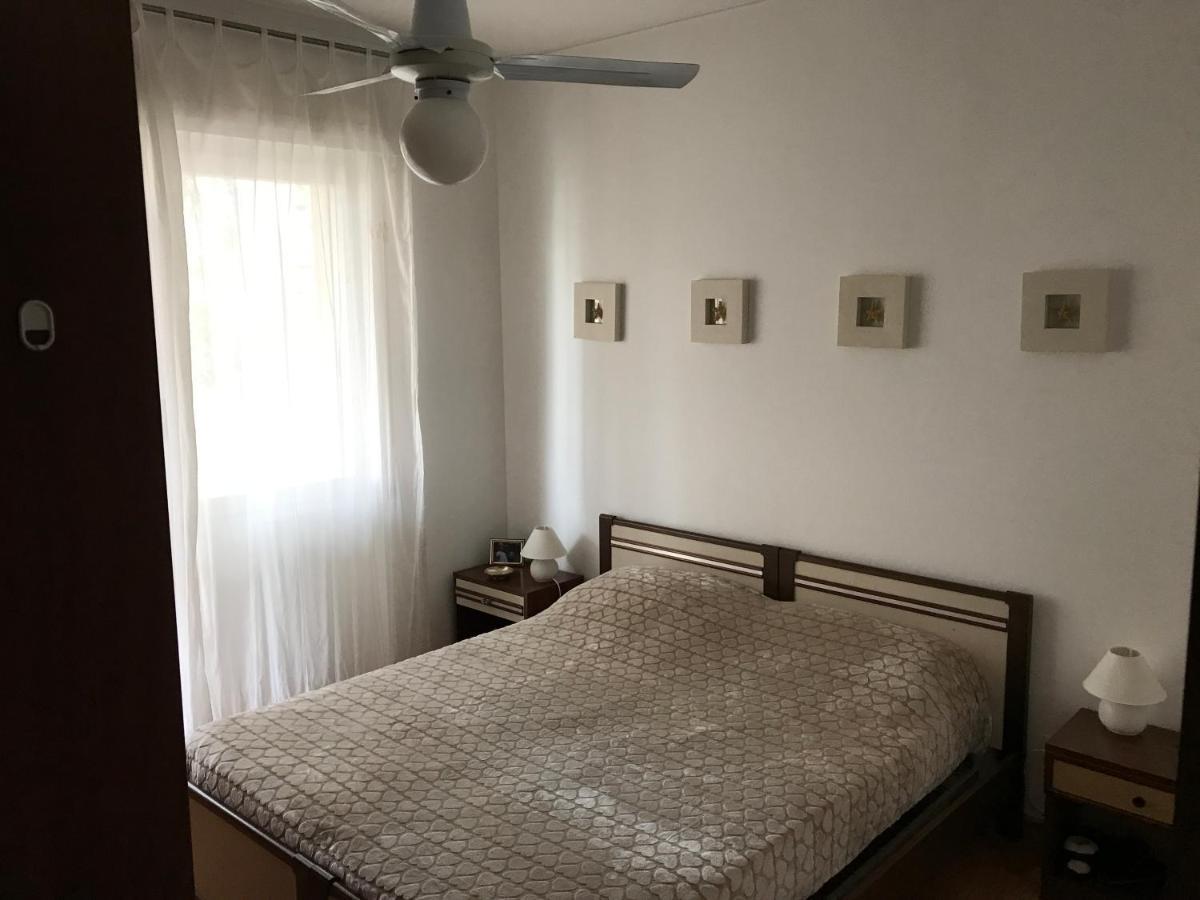 Apartment Trilocale Corso Inglesi Vicino Alle Spiagge.
